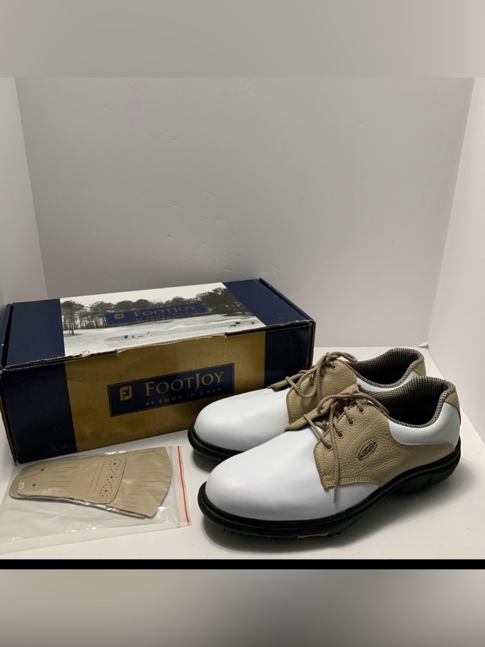 FOOTJOY NWT women’s size 9.5 M Golf Cleats shoes